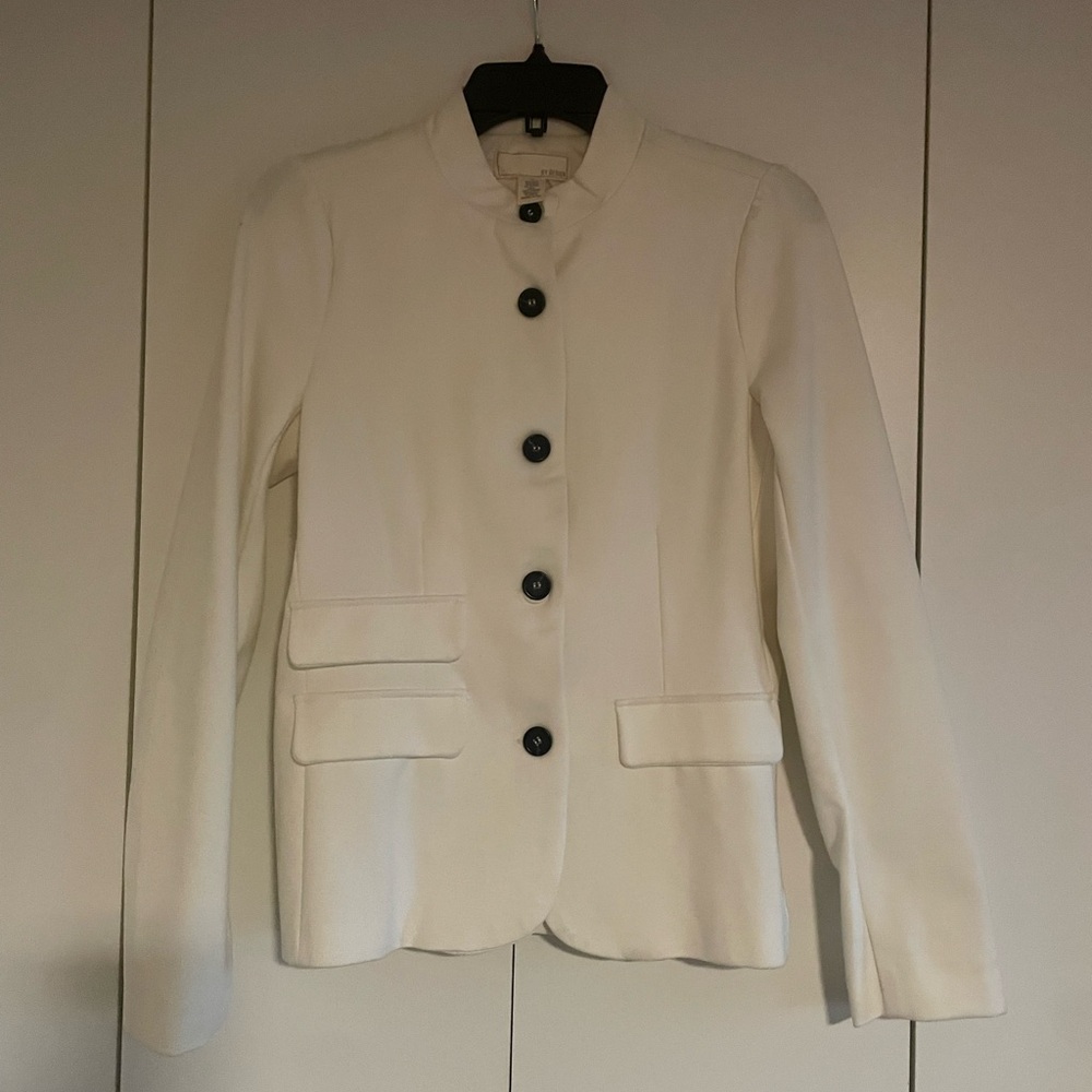 NWT cream fitted single breast Nehru collar jacket.